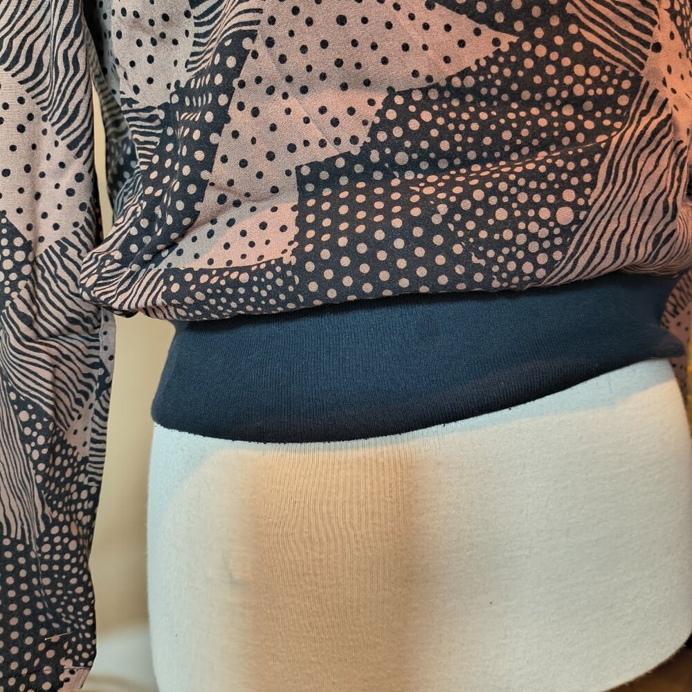 Abstract Long Sleeve Top - Picture 5 of 5